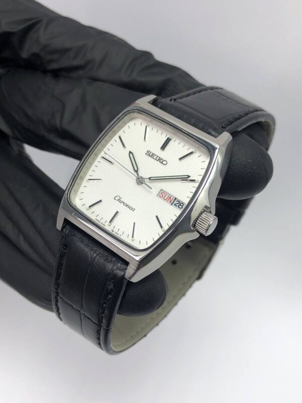 SEIKO CHRONOS SQUARE TEXTURE DIAL - Gambar 3