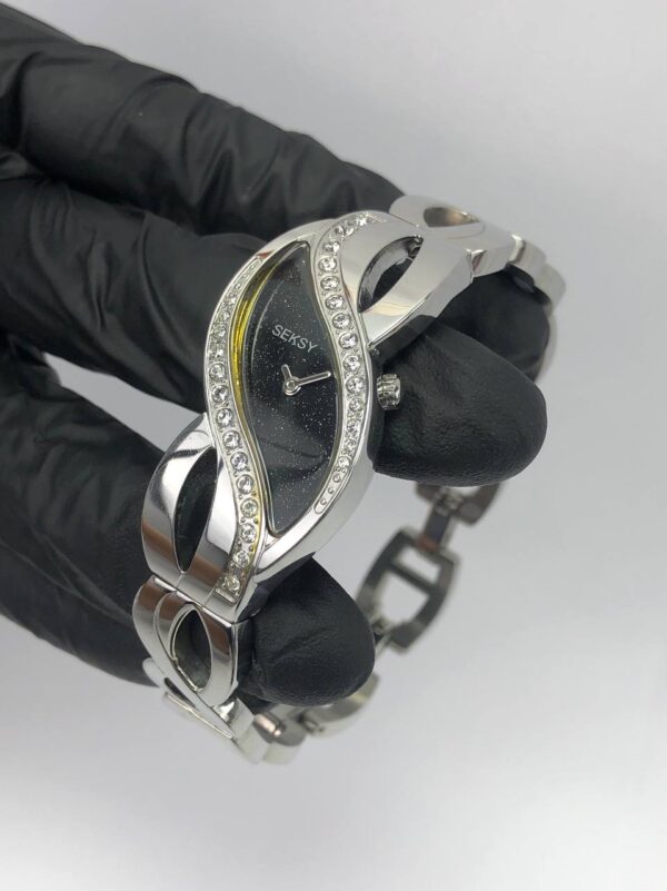 SEKONDA JAPAN - Gambar 3