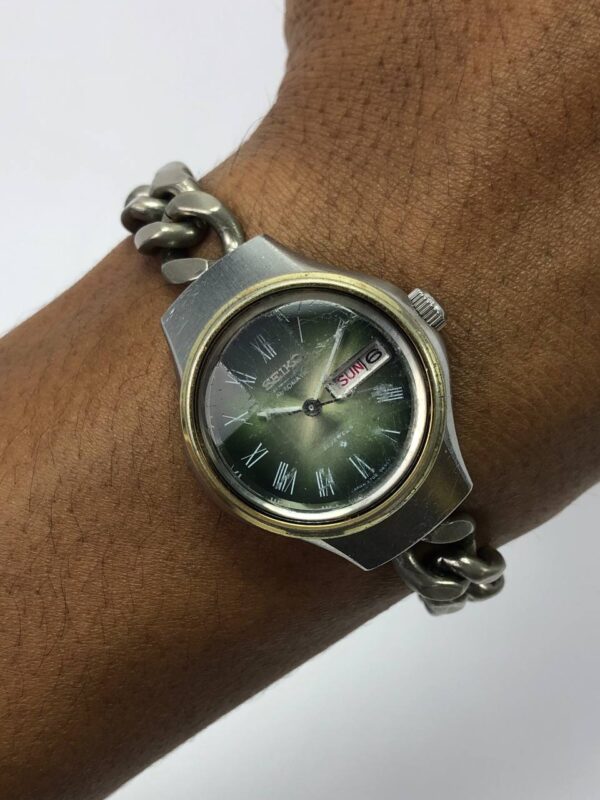 SEIKO VINTAGE GREEN DIAL