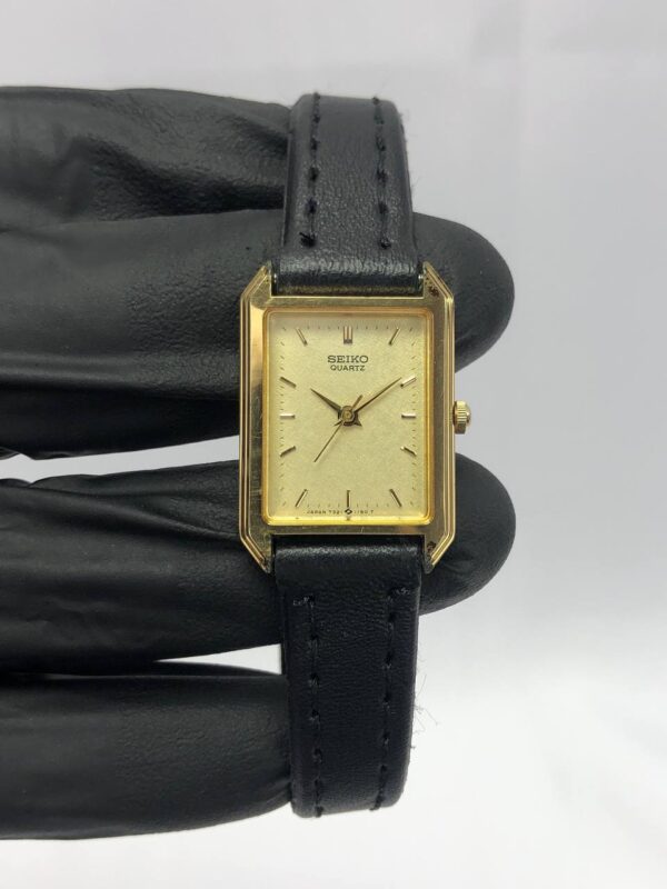 SEIKO TANK SNOWFLAKE DIAL - Gambar 2