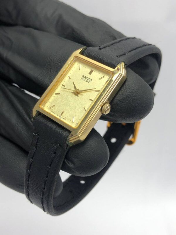 SEIKO TANK SNOWFLAKE DIAL - Gambar 3