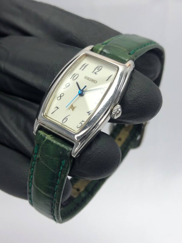 SEIKO N SAPPHIRE GLASS - Gambar 3