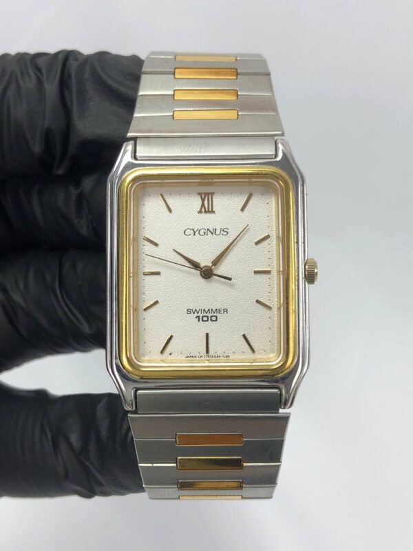 ORIENT CYGNUS TANK TEXTURED DIAL - Gambar 2