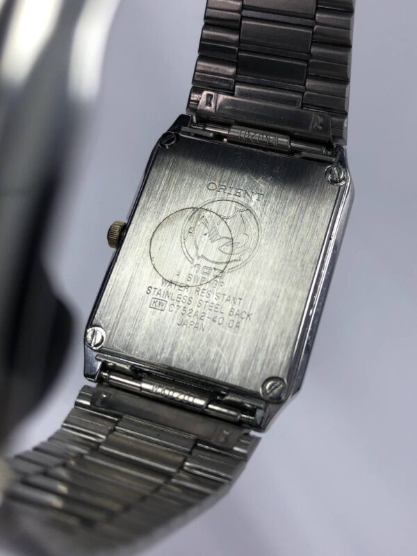 ORIENT CYGNUS TANK TEXTURED DIAL - Gambar 7