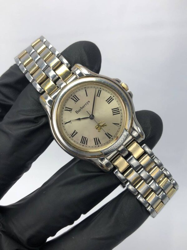 BURBERRY ROMAN DIAL - Gambar 4
