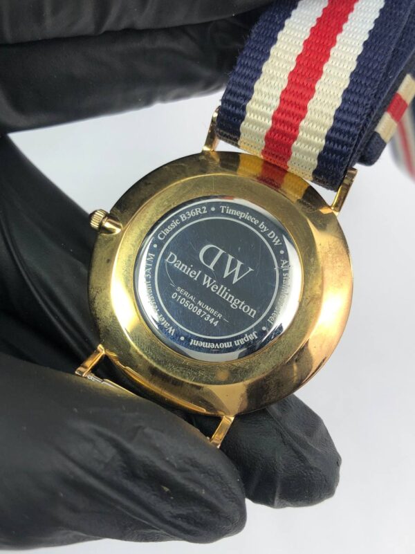 DANIEL WELLINGTON ORIGINAL - Gambar 8