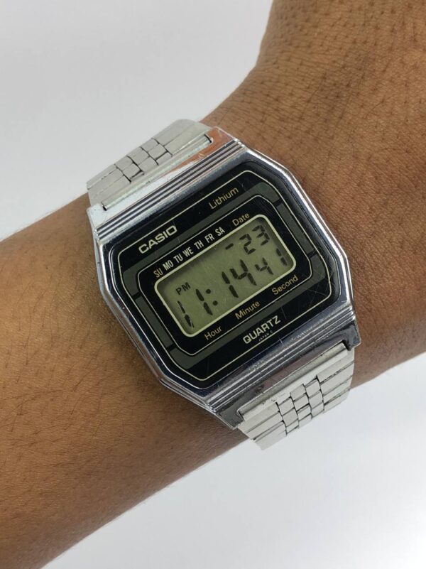 CASIO VINTAGE LCD
