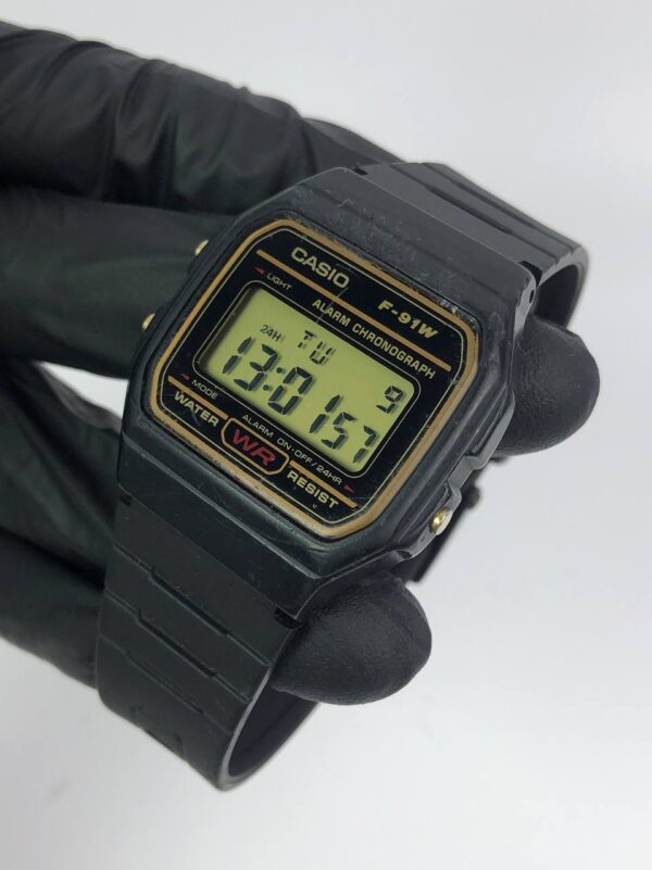 CASIO F91 - Gambar 3