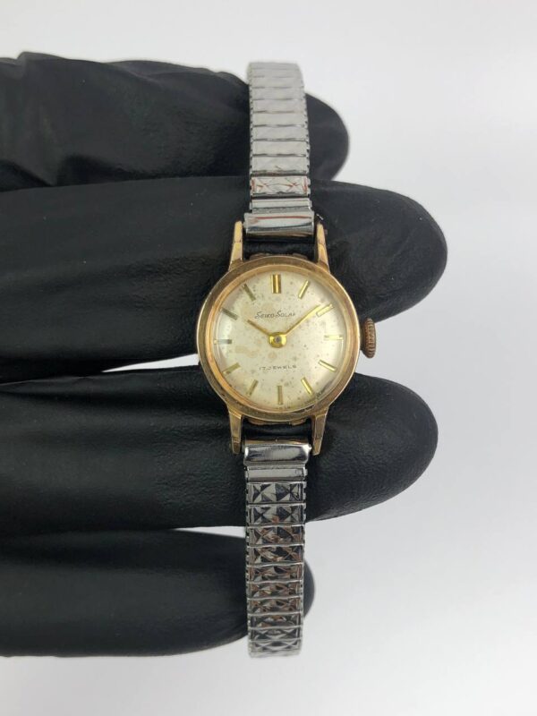 VINTAGE SEIKO SOLAR MANUAL - Gambar 2