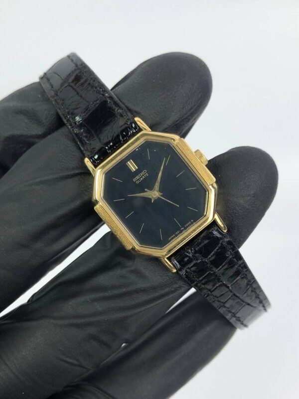 SEIKO HEKSAGONAL TEXTURE CASE RARE - Gambar 4