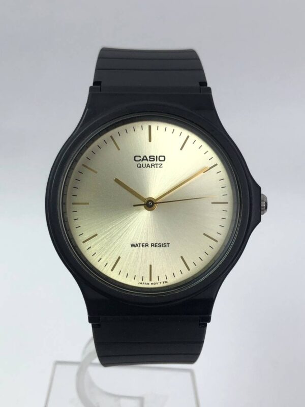CASIO ANALOG GOLD DIAL