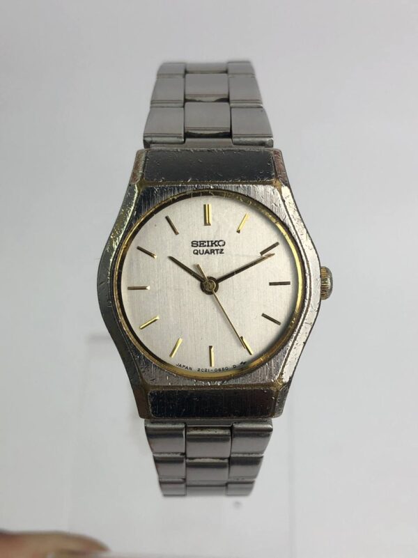 SEIKO VINTAGE QUARTZ MIDSIZE
