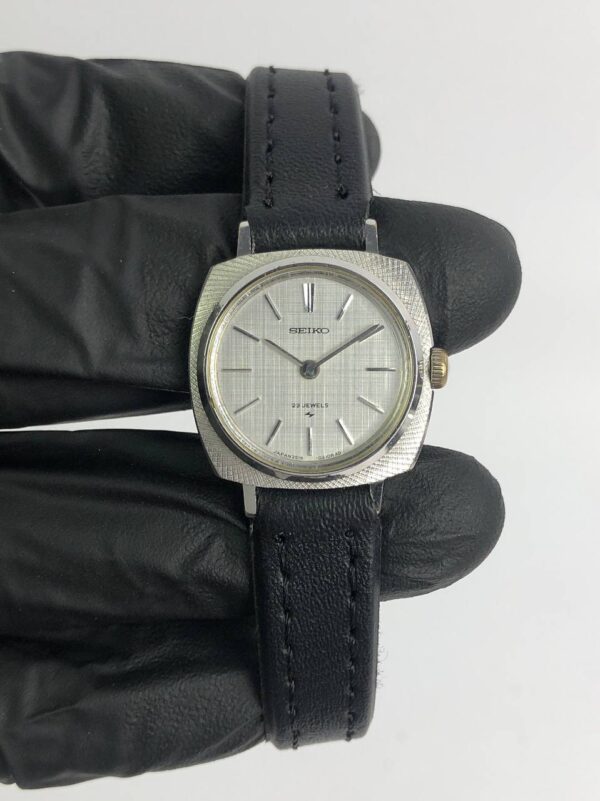 SEIKO LADY 2519 MANUAL - Gambar 2