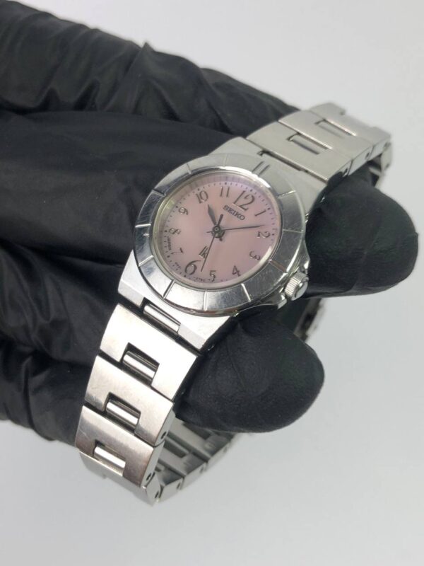 SEIKO LUKIA PINK DIAL - Gambar 3