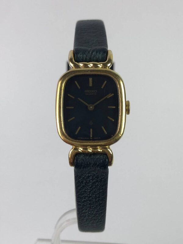 SEIKO LADIES OVAL