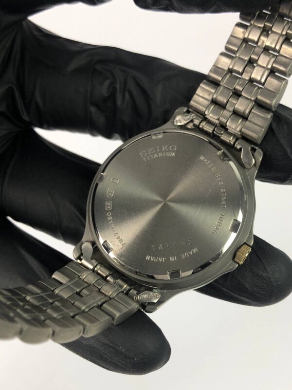 SEIKO WAFFLE DIAL FULL TITANIUM - Gambar 9