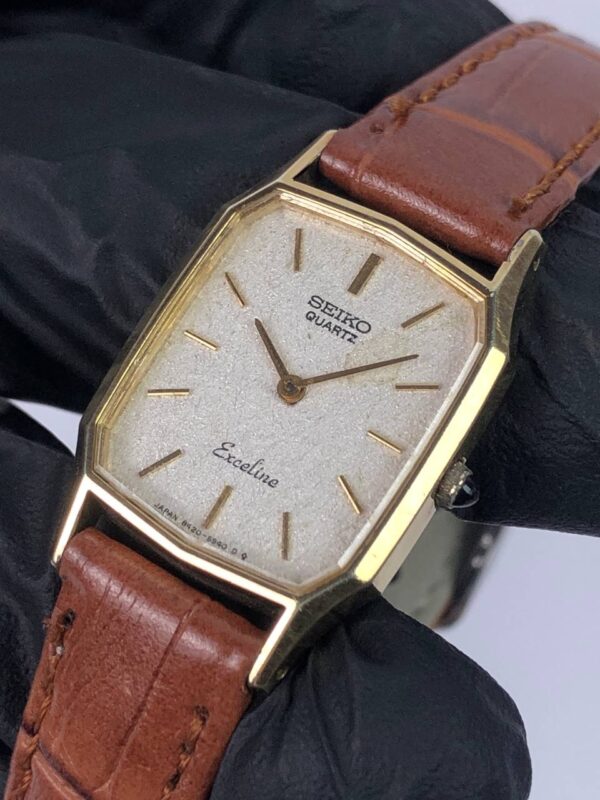 SEIKO EXCELINE SNOWFLAKE TEXTURE DIAL - Gambar 4