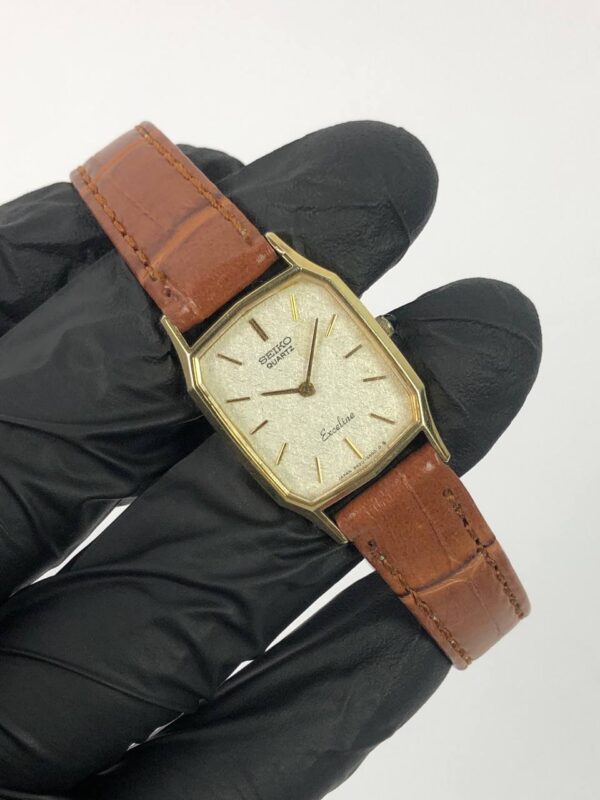 SEIKO EXCELINE SNOWFLAKE TEXTURE DIAL - Gambar 5