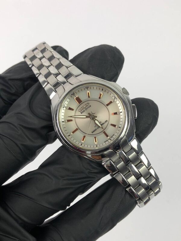CITIZEN ATTESA RADIOCONTROLLED ALL TITANIUM - Gambar 4