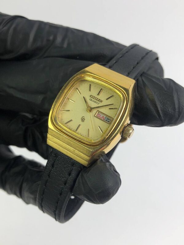 CITIZEN QUARTZ DAYDATE LADY - Gambar 3