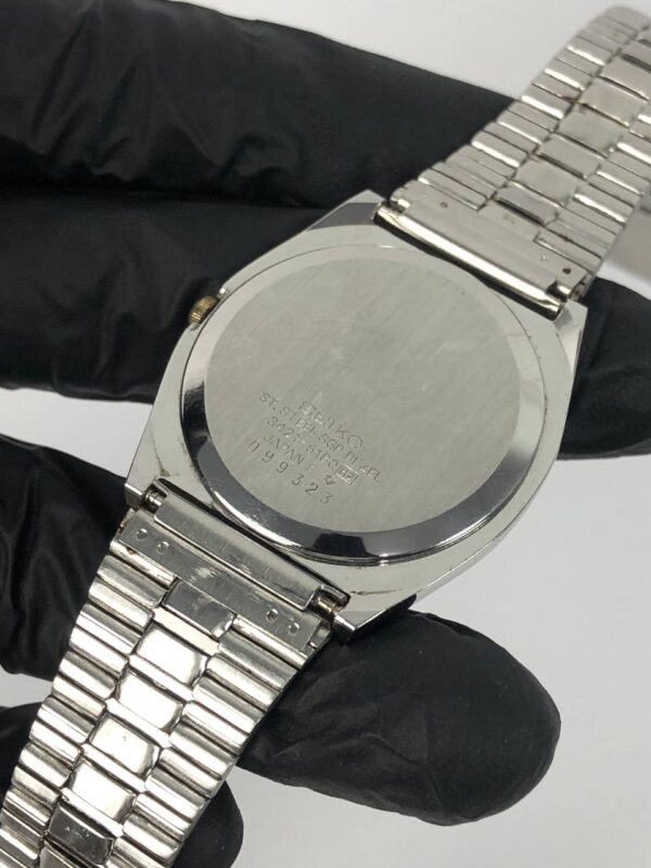 SEIKO QUARTZ GOLD TONE BEZEL - Gambar 7