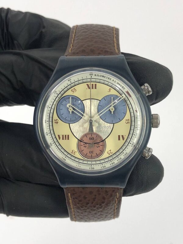 SWATCH CHRONOGRAPH MOON LOOKS SUB DIAL - Gambar 2