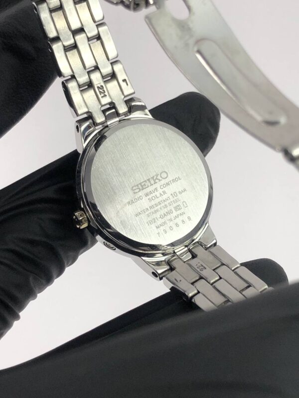 SEIKO LADIES TWOTONE - Gambar 8