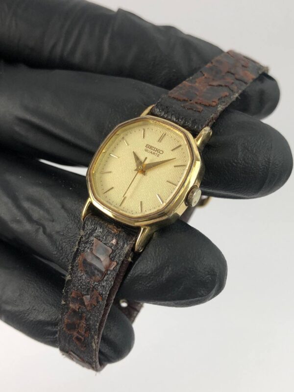 SEIKO QUARTZ MULTIGONAL CASE - Gambar 3
