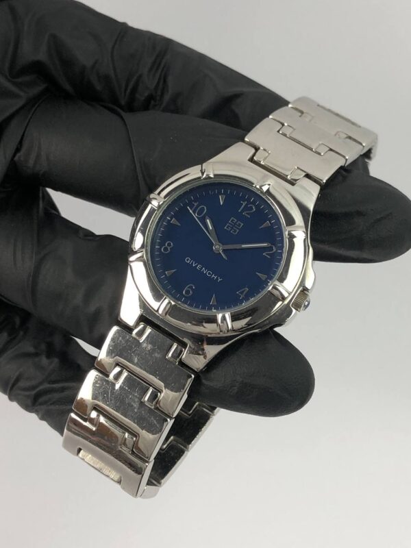 GIVENCHY SWISSMADE ORIGINAL - Gambar 3