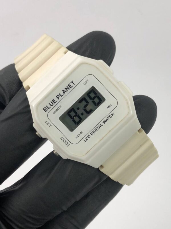 RETRO BLUE PLANET LCD VINTAGE - Gambar 4