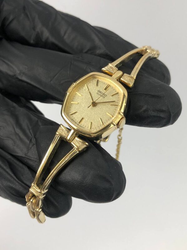 SEIKO MUNGIL LADIES SNOWFLAKE DIAL - Gambar 4