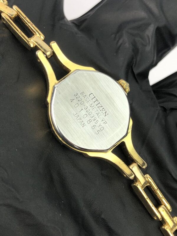 CITIZEN QUARTZ BANGLE LADY - Gambar 8
