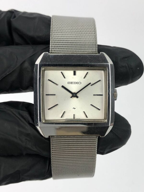 SEIKO CHARIOT RECTANGULAR CASE - Gambar 2