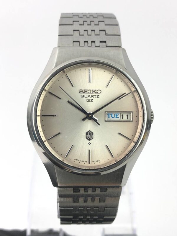 SEIKO QZ VINTAGE ALL ORIGINAL