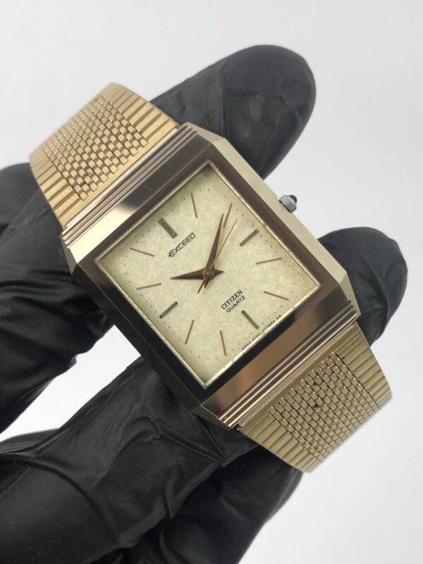 CITIZEN EXCEED TANK SNOWFLAKE DIAL - Gambar 4