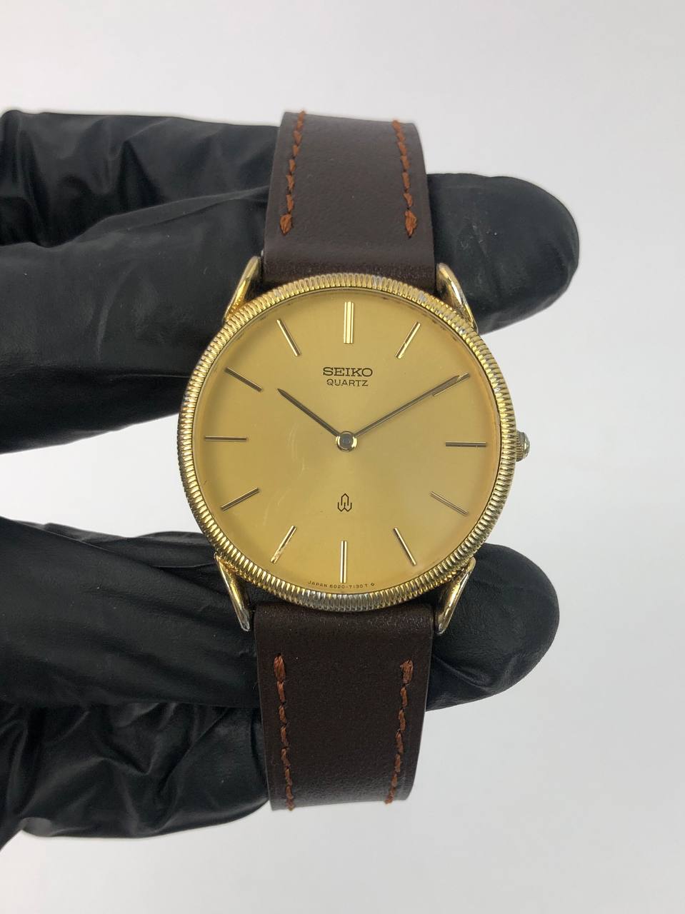 SEIKO QUARTZ PRIA FLUTED BEZEL - Gambar 2