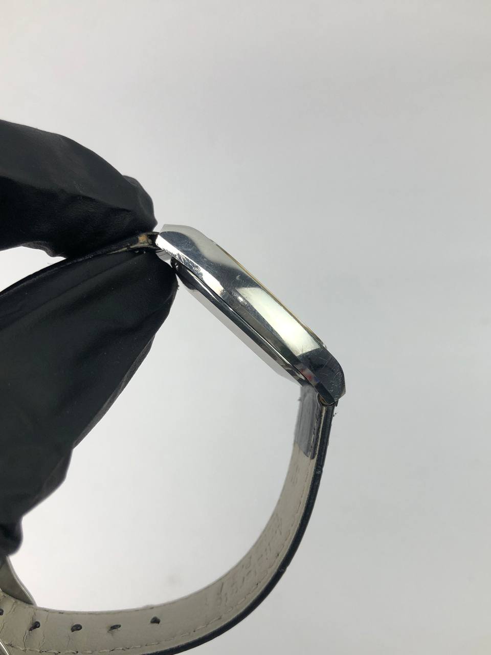 SEIKO QUARTZ EMBLEM BROWN DIAL - Gambar 6