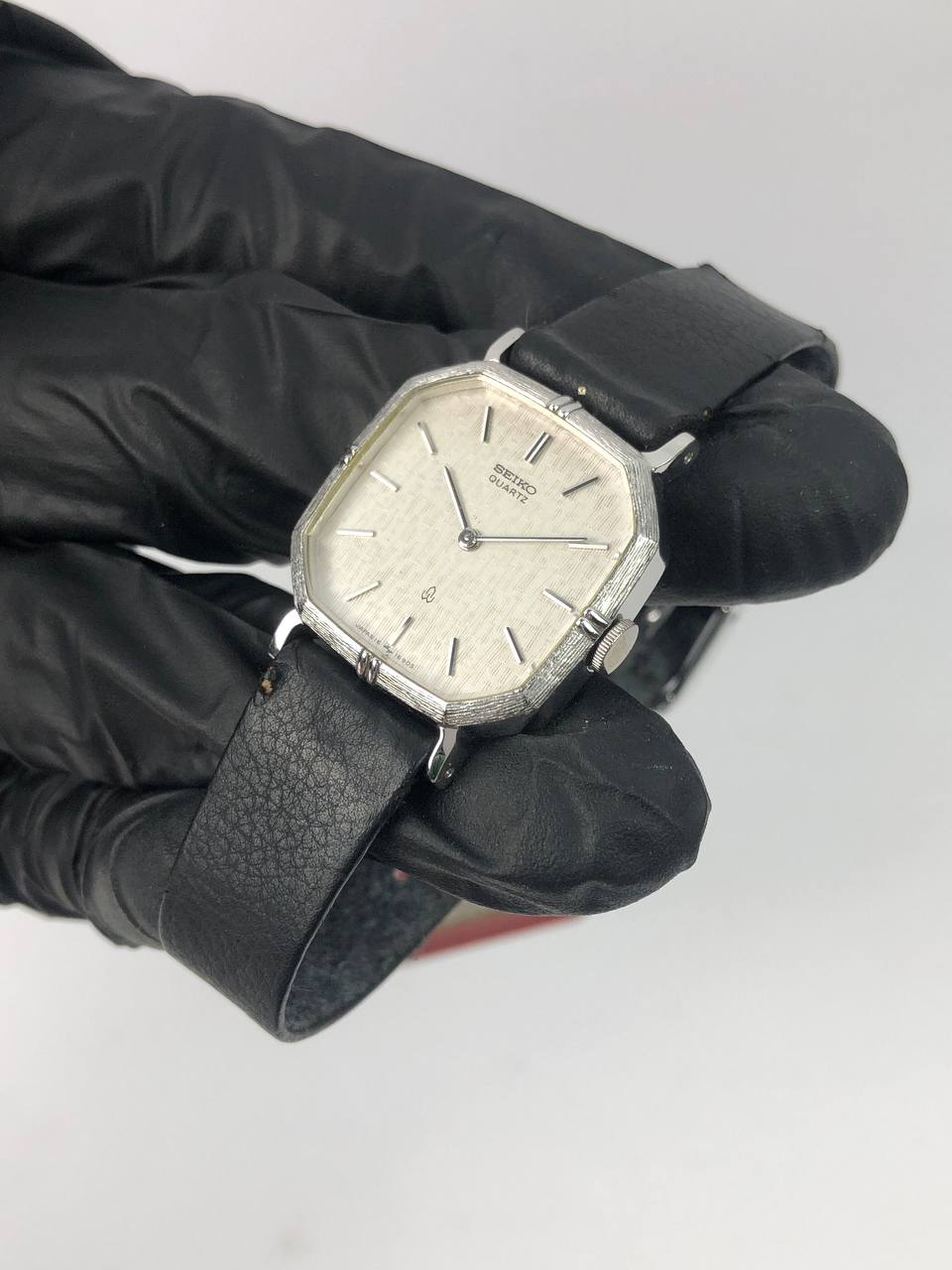 NOS SEIKO OCTAGON TEXTURE CASE LADIES - Gambar 4