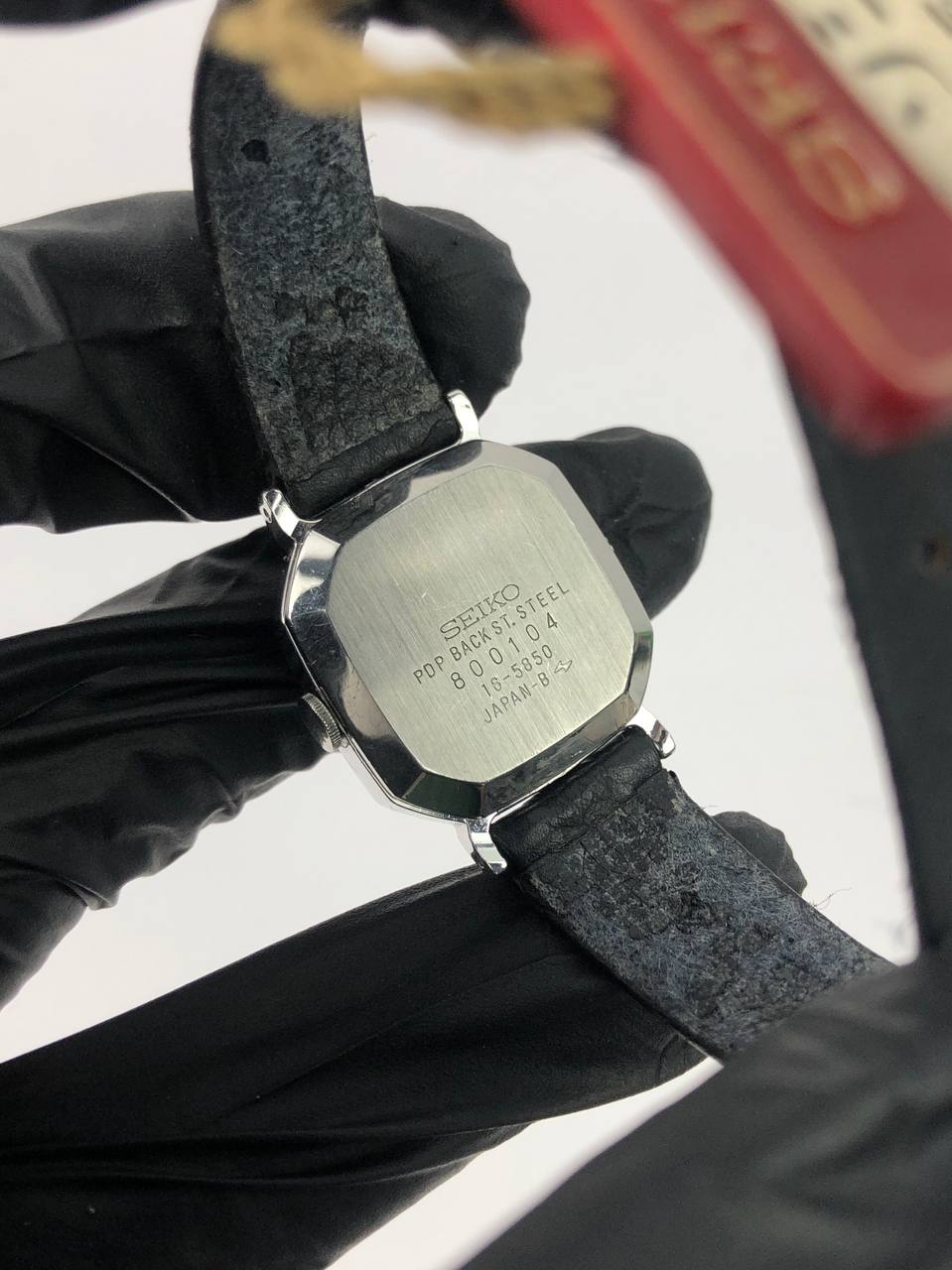 NOS SEIKO OCTAGON TEXTURE CASE LADIES - Gambar 8