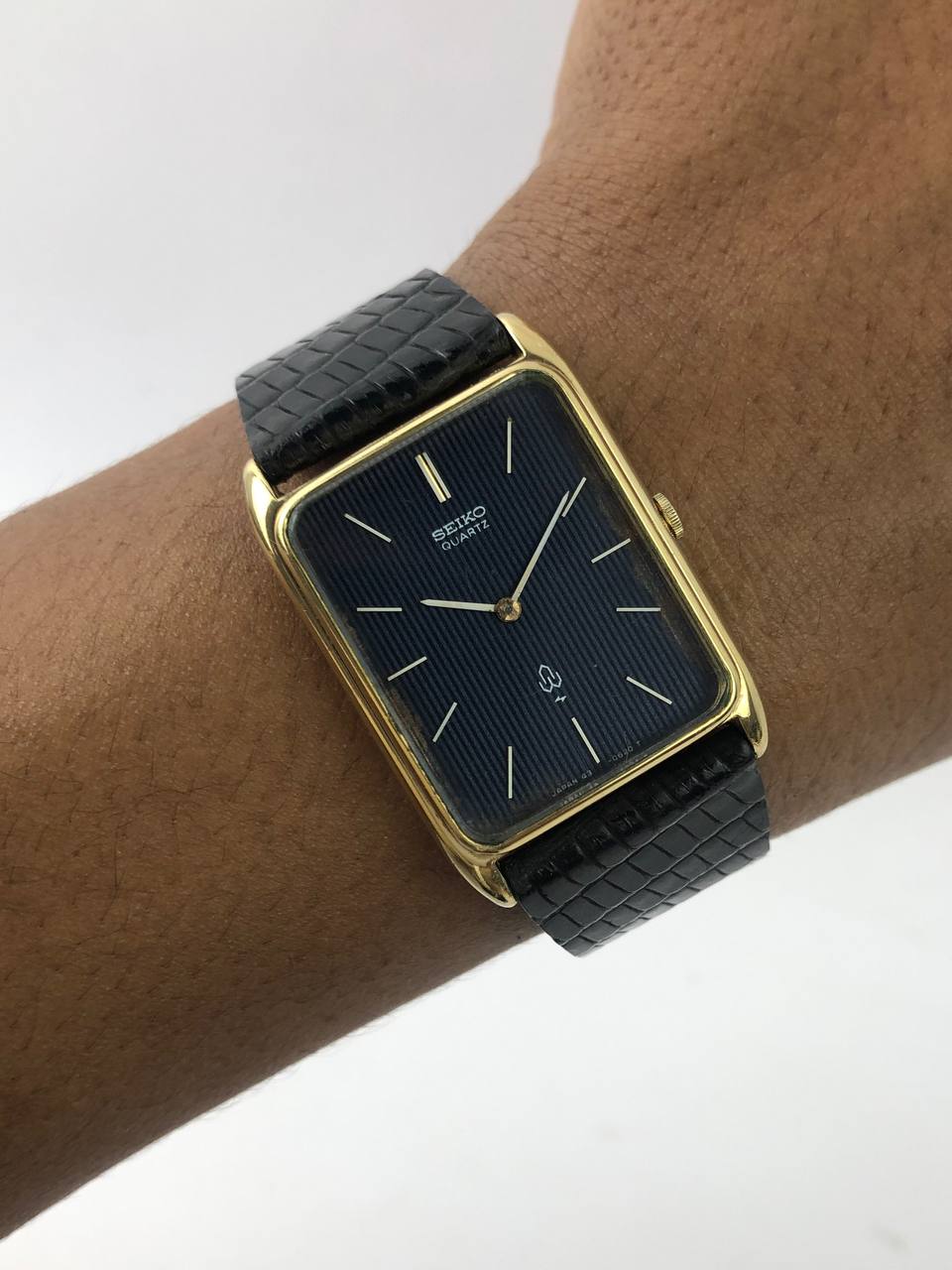 SEIKO QUARTZ TANK BLUE LINEN DIAL