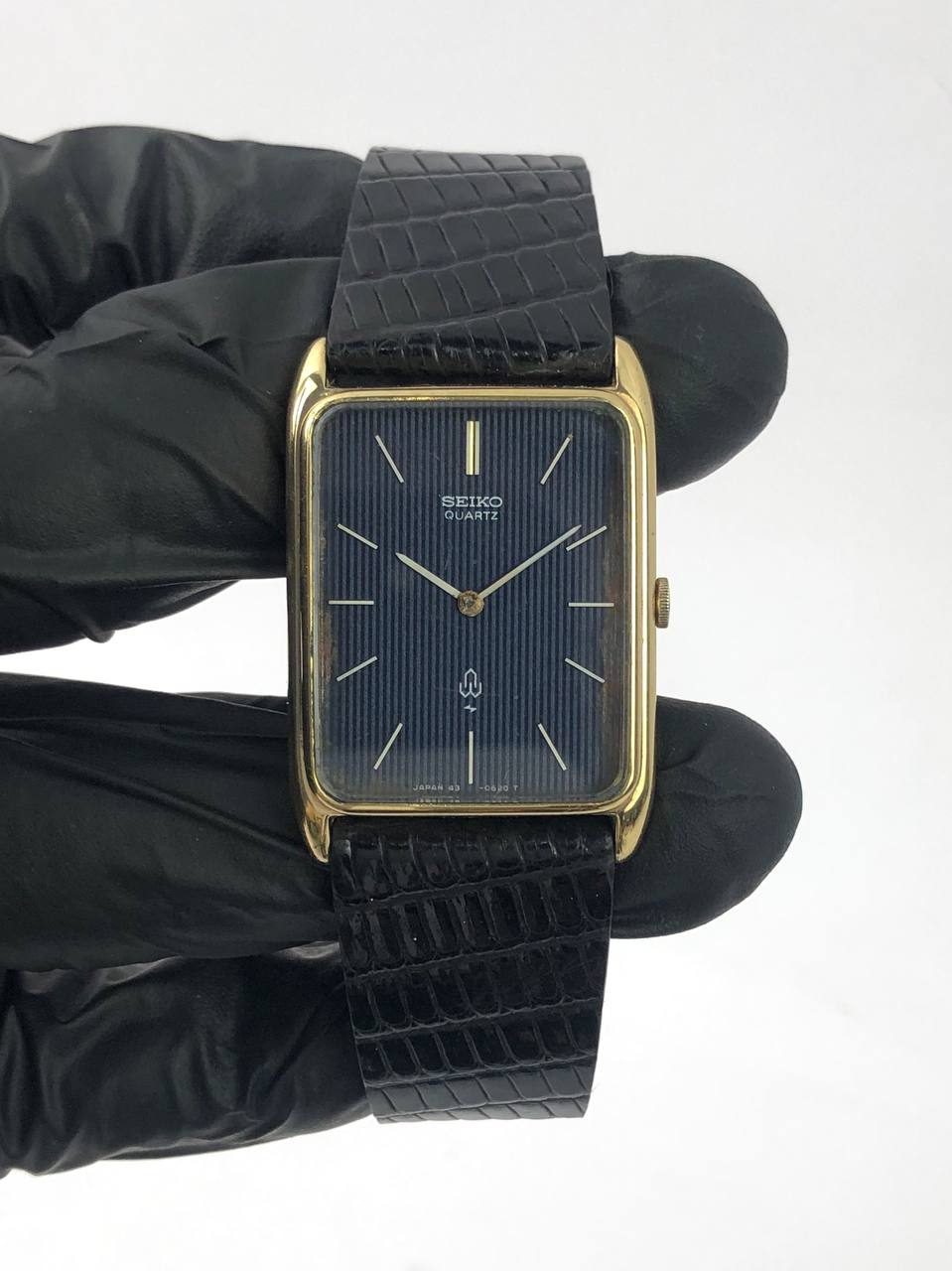 SEIKO QUARTZ TANK BLUE LINEN DIAL - Gambar 2