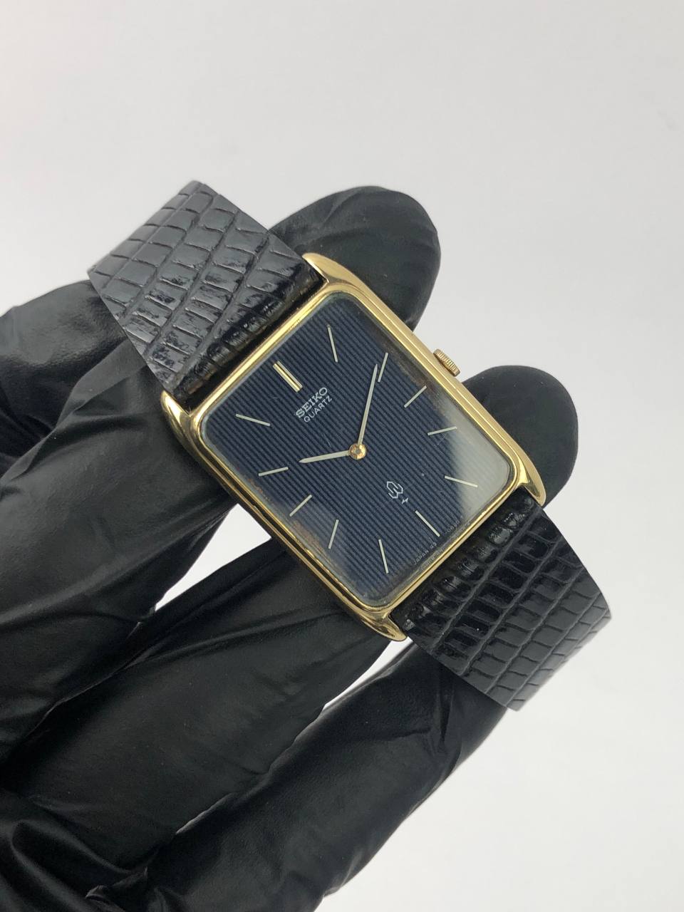 SEIKO QUARTZ TANK BLUE LINEN DIAL - Gambar 4