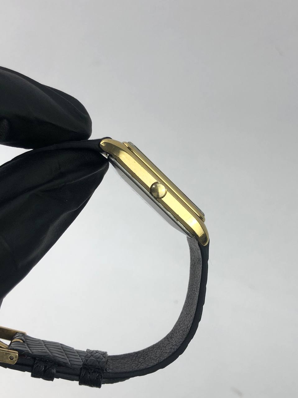 SEIKO QUARTZ TANK BLUE LINEN DIAL - Gambar 6