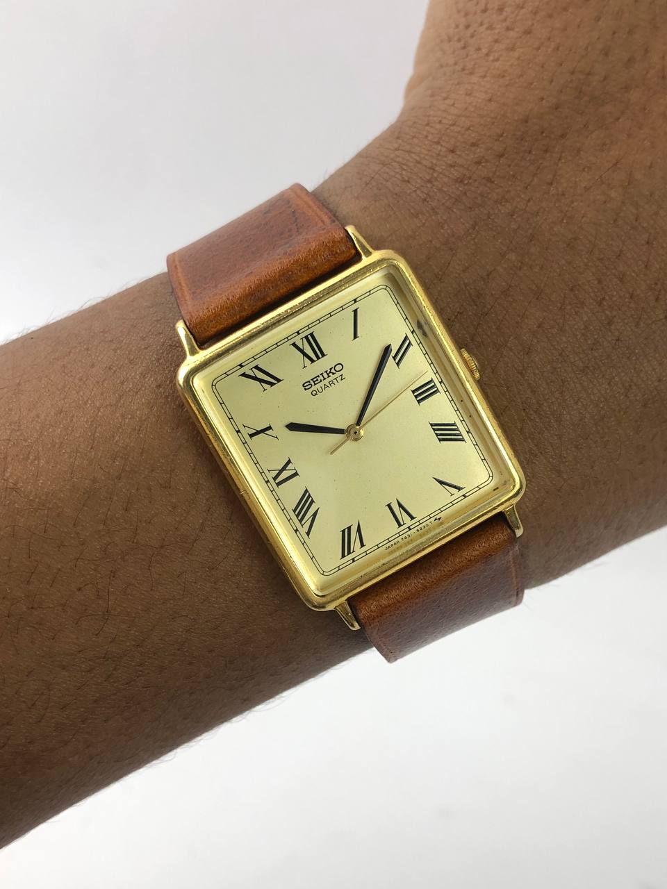 SEIKO QUARTZ TANK ROMAN DIAL