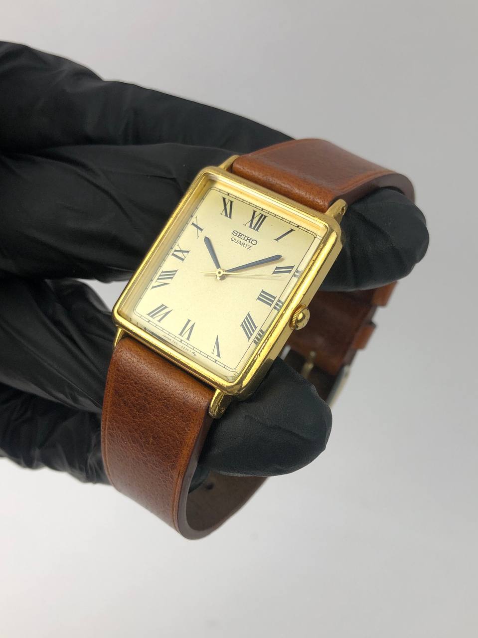 SEIKO QUARTZ TANK ROMAN DIAL - Gambar 3