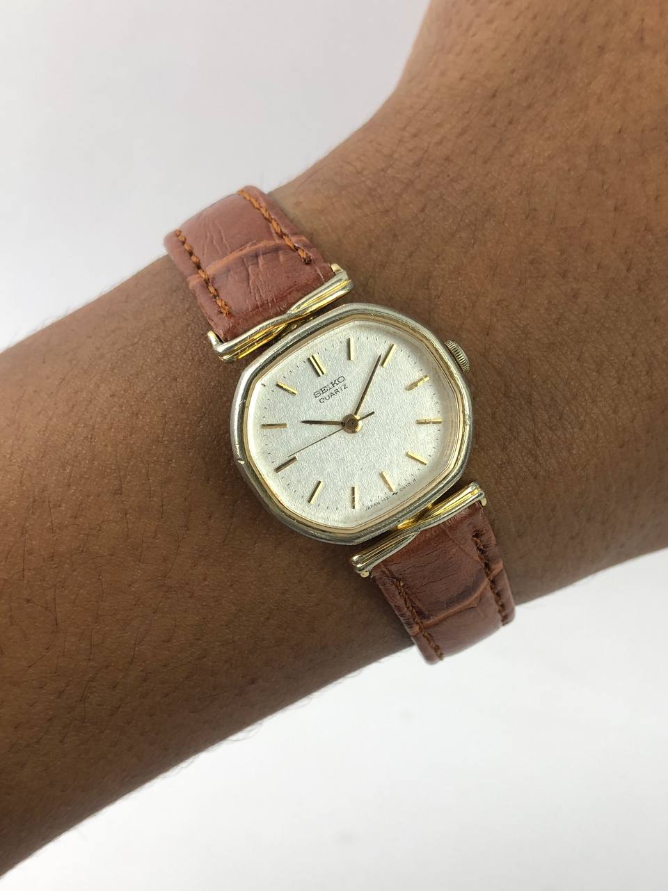 SEIKO QUARTZ LADIES SNOWFLAKE DIAL