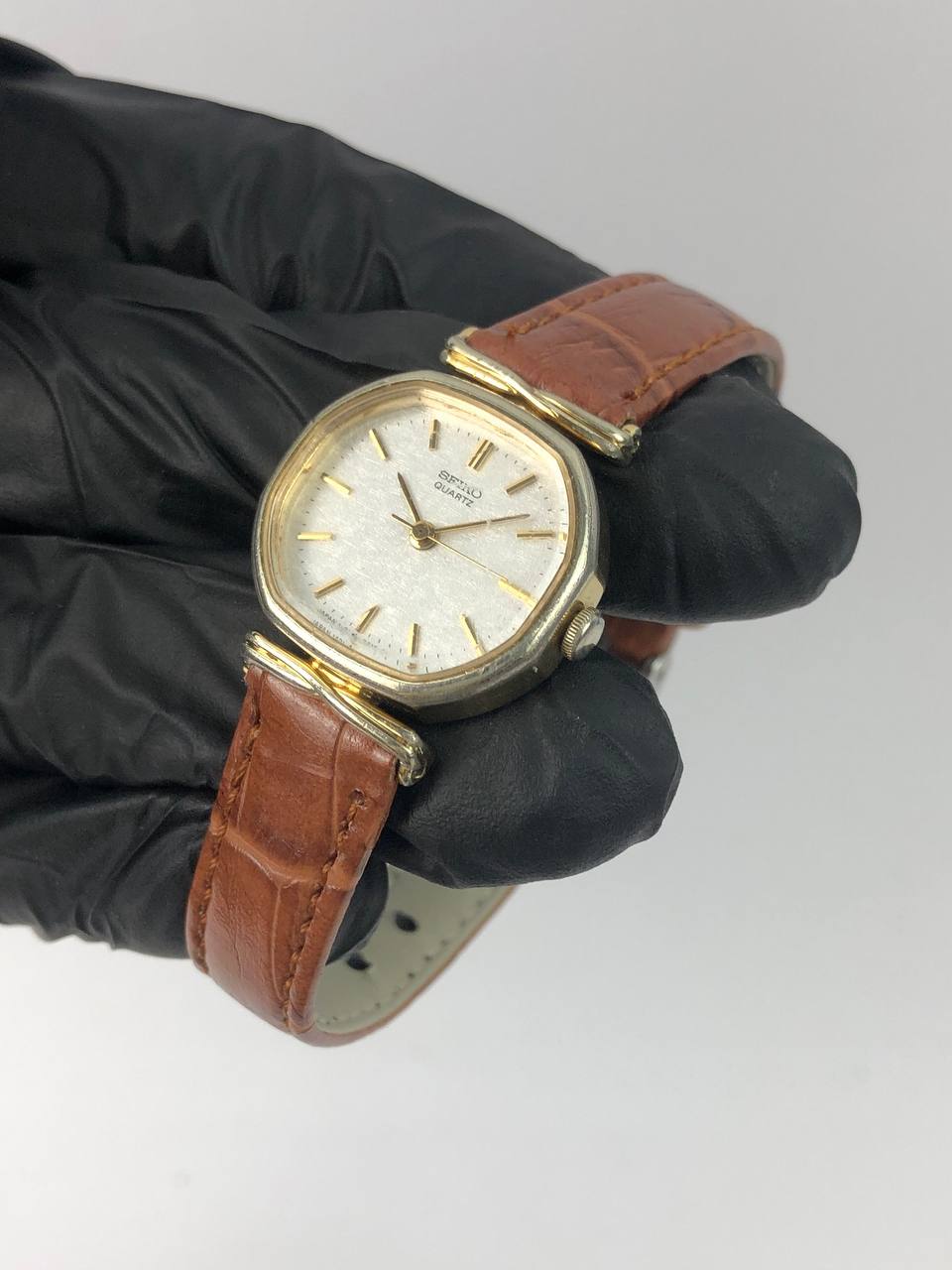 SEIKO QUARTZ LADIES SNOWFLAKE DIAL - Gambar 3