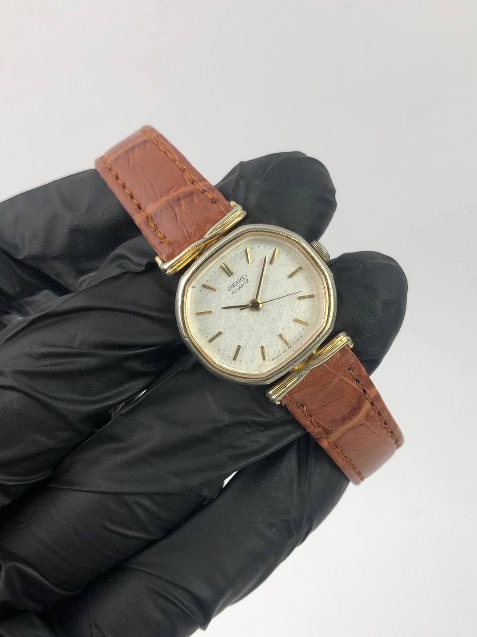 SEIKO QUARTZ LADIES SNOWFLAKE DIAL - Gambar 4