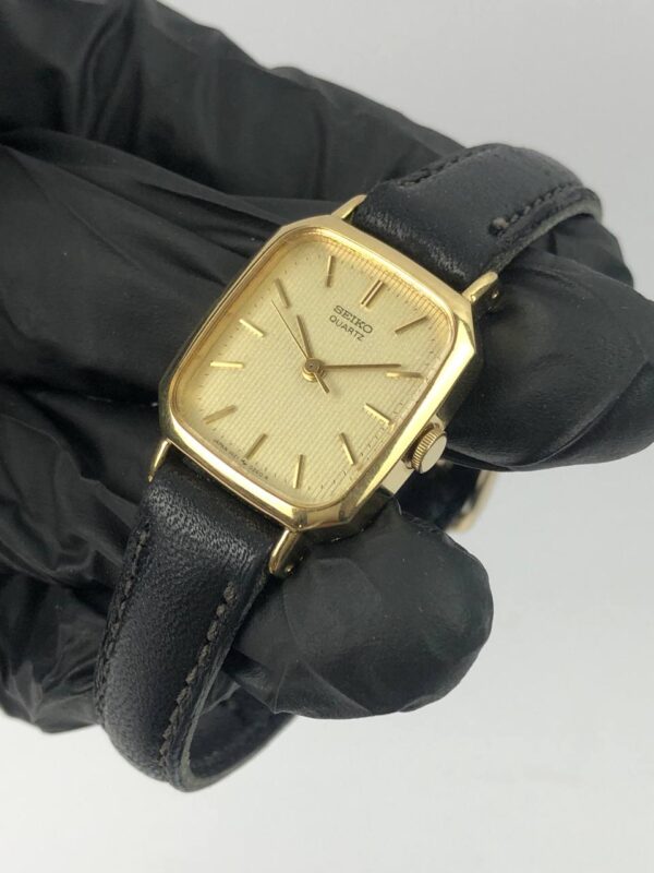 SEIKO KLASIK QUARTZ TANK - Gambar 3