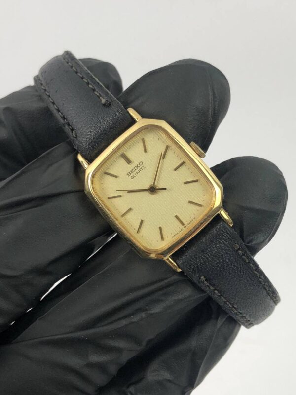 SEIKO KLASIK QUARTZ TANK - Gambar 4